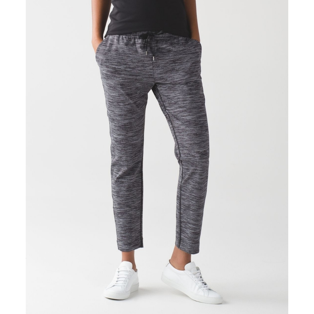 LULULEMON Jet Pant Wee Are From Space Dark Carbon Ice Grey Size 4